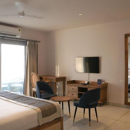 Ariena By Spree Hotels Goa Morjim Ngoại thất bức ảnh