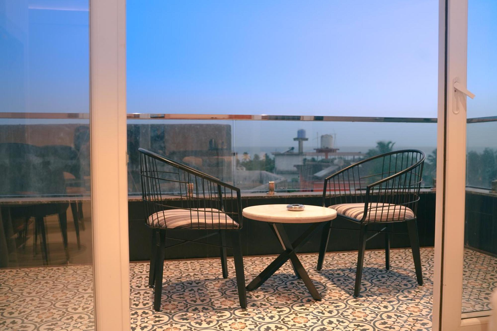 Ariena By Spree Hotels Goa Morjim Ngoại thất bức ảnh