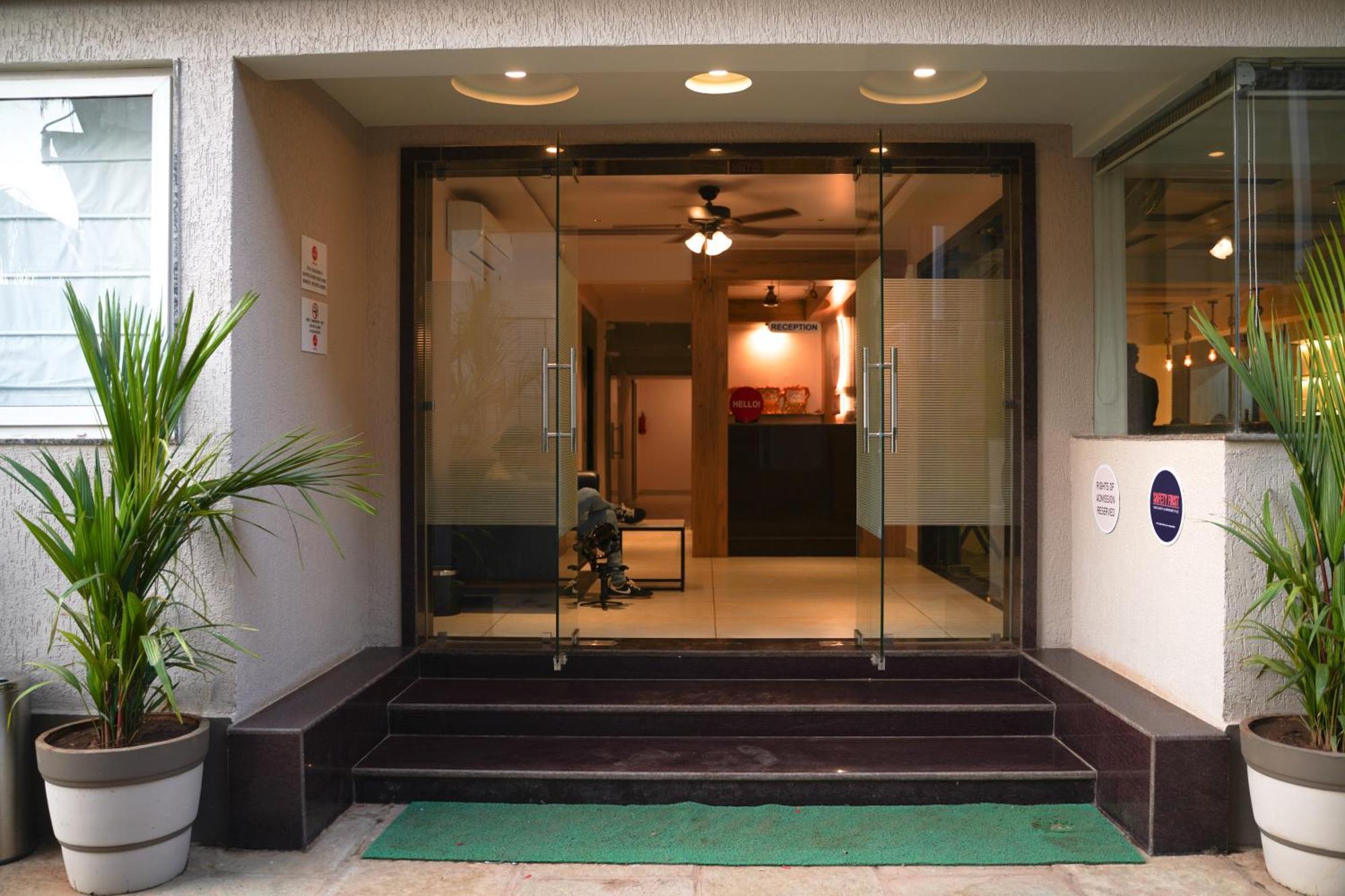 Ariena By Spree Hotels Goa Morjim Ngoại thất bức ảnh