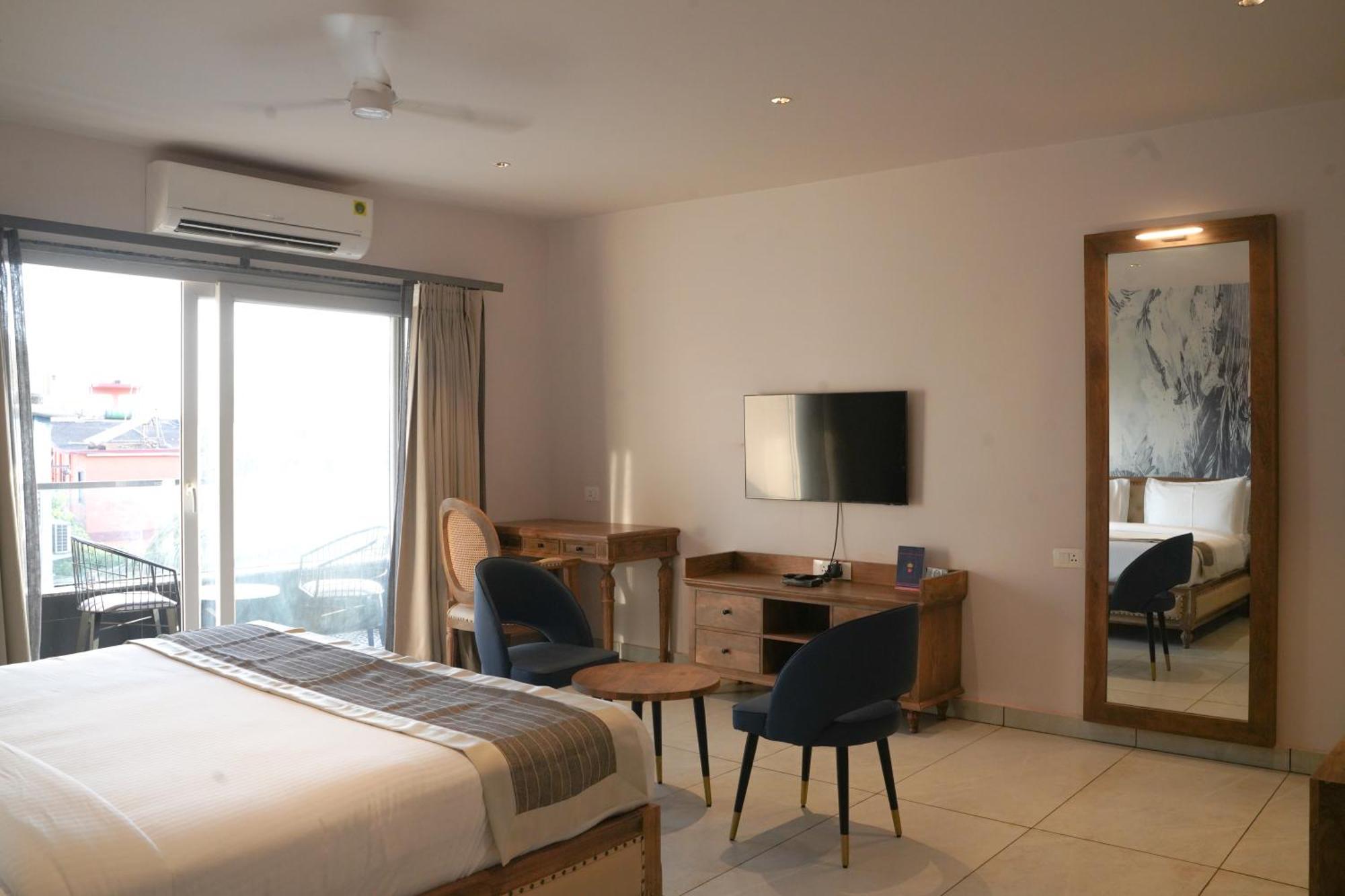 Ariena By Spree Hotels Goa Morjim Ngoại thất bức ảnh