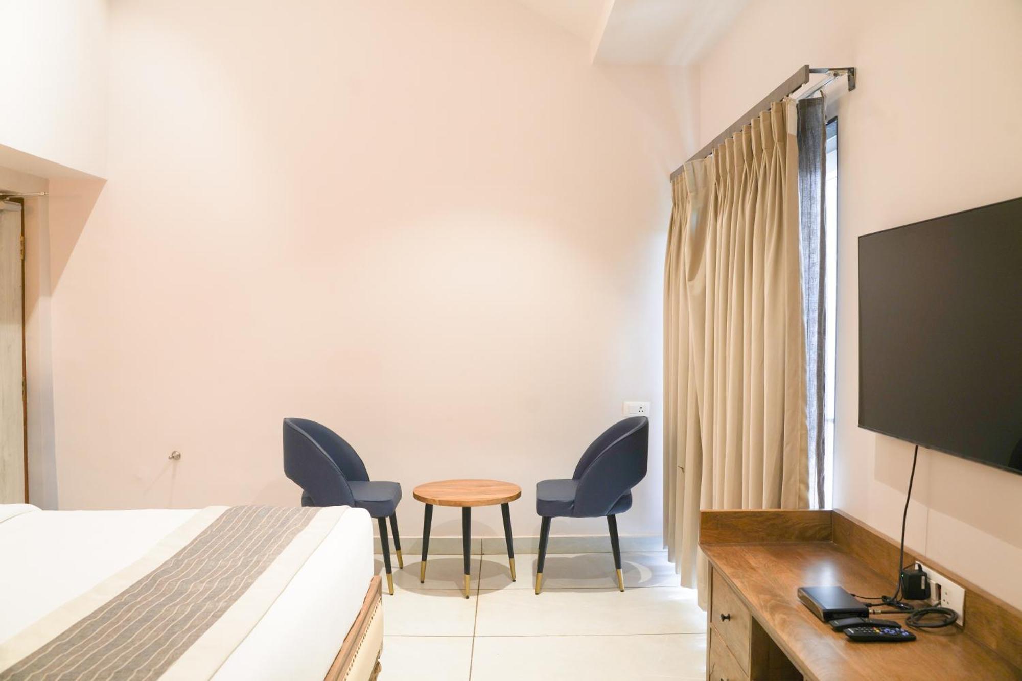Ariena By Spree Hotels Goa Morjim Ngoại thất bức ảnh