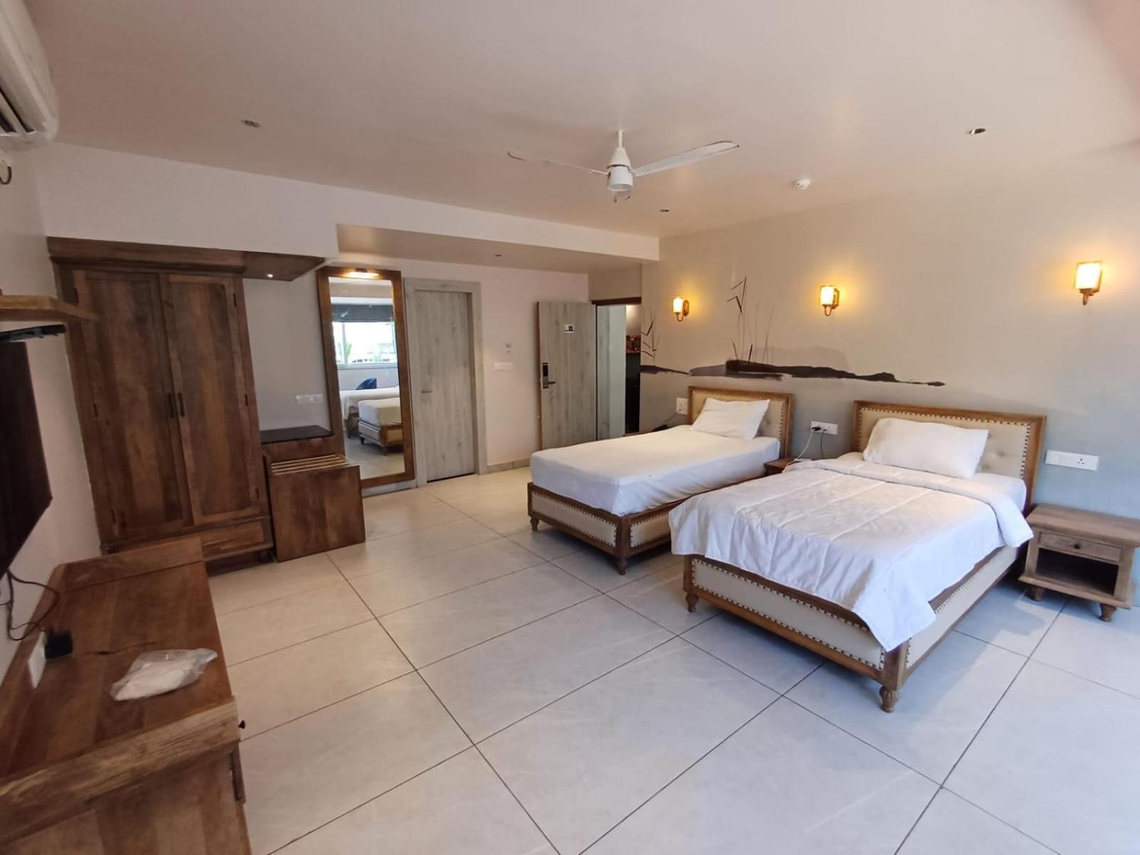 Ariena By Spree Hotels Goa Morjim Ngoại thất bức ảnh