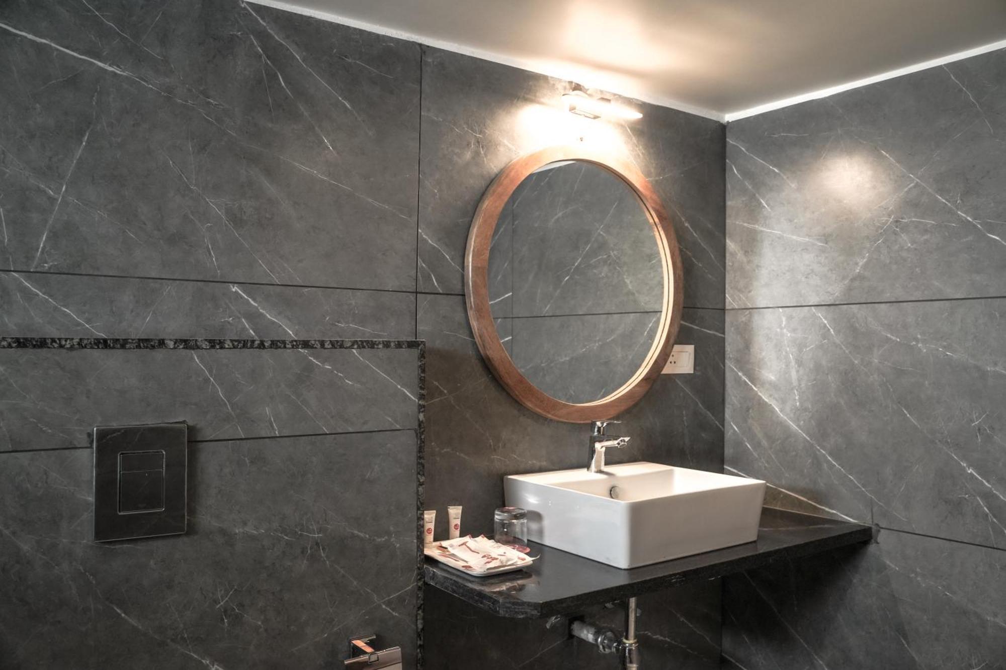 Ariena By Spree Hotels Goa Morjim Ngoại thất bức ảnh